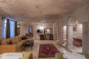 Elegance Cave Suites
