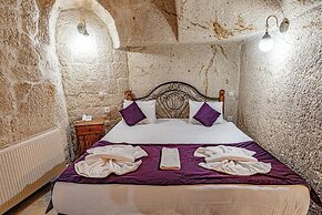 Elegance Cave Suites