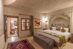 Elegance Cave Suites