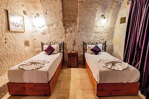Elegance Cave Suites