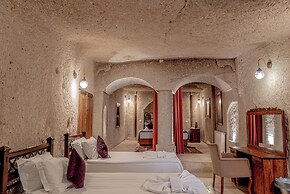 Elegance Cave Suites