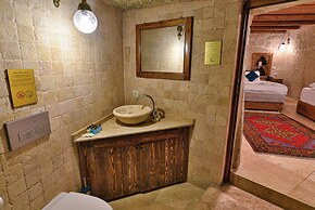 Elegance Cave Suites