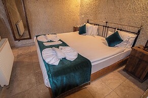 Elegance Cave Suites