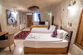 Elegance Cave Suites