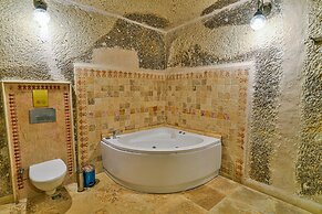 Elegance Cave Suites