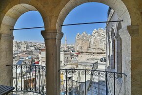 Elegance Cave Suites