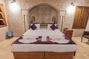 Elegance Cave Suites
