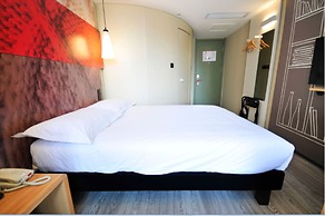 Ibis Lanzhou Train Station