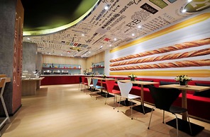 Ibis Lanzhou Train Station