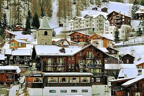 The Alpina Lodge