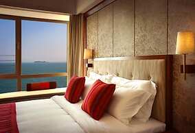 Sanya Seacube Holiday Hotel