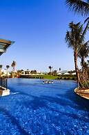 Sanya Seacube Holiday Hotel