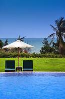 Sanya Seacube Holiday Hotel