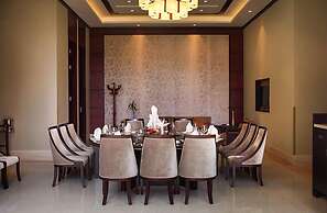 Sanya Seacube Holiday Hotel