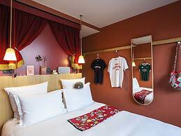 Mob Hotel Paris les Puces