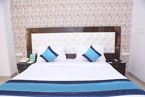 Mint City Center Suites