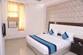 Mint City Center Suites