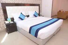 Mint City Center Suites