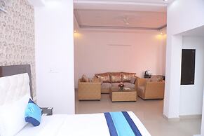 Mint City Center Suites