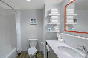 Hampton Inn & Suites Glenarden/Washington DC