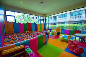 Maikhao Palm Beach Resort