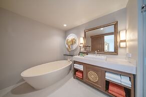 Maikhao Palm Beach Resort