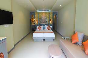 Maikhao Palm Beach Resort