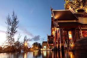 Maikhao Palm Beach Resort