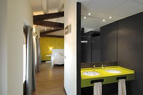 Hotel Cienbalcones