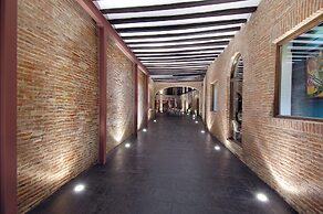 Hotel Cienbalcones