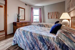 Mountainside Condominiums by CRMR