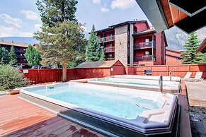 Mountainside Condominiums by CRMR