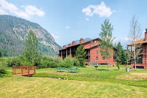 Mountainside Condominiums by CRMR