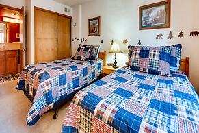 Mountainside Condominiums by CRMR