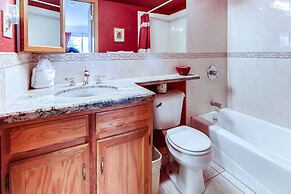 Mountainside Condominiums by CRMR