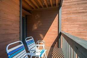 Mountainside Condominiums by CRMR