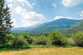 Mountainside Condominiums by CRMR