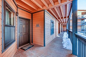 Mountainside Condominiums by CRMR