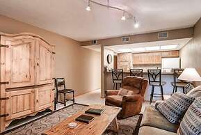 Mountainside Condominiums by CRMR