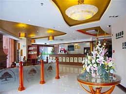 Greentree Inn Suzhou Taicang Baolong Square Express Hotel