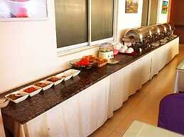 Greentree Inn Suzhou Taicang Baolong Square Express Hotel