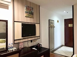 Greentree Inn Suzhou Taicang Baolong Square Express Hotel