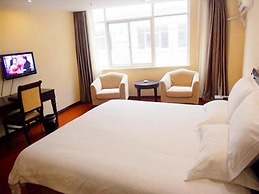 Greentree Inn Suzhou Taicang Baolong Square Express Hotel