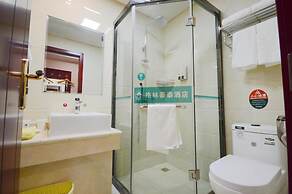 Greentree Inn Suzhou Taicang Baolong Square Express Hotel