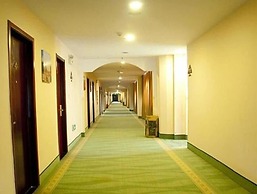 Greentree Inn Suzhou Taicang Baolong Square Express Hotel