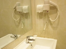 GreenTree Inn YangZhou West KaiFa Road Baolong Square Express Hotel