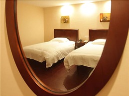 GreenTree Inn YangZhou West KaiFa Road Baolong Square Express Hotel