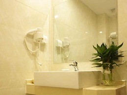 GreenTree Inn YangZhou West KaiFa Road Baolong Square Express Hotel