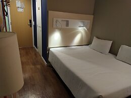 Ibis Budget Manhuacu