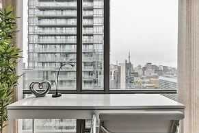 Bright Sub-Penthouse on Bay St